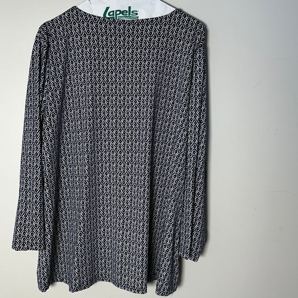 EUC Womens Madison Lilly 2X Long Sleeve Blouse Shirt Top Blue White - Picture 2 of 3